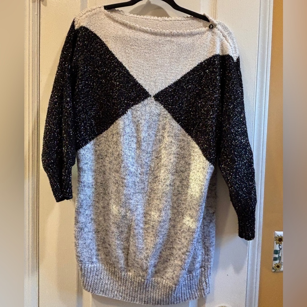 BLACK WHITE COLOR BLOCK WITH SILVER METALLIC THREADING THROUGHOUT BOAT NECKLINE